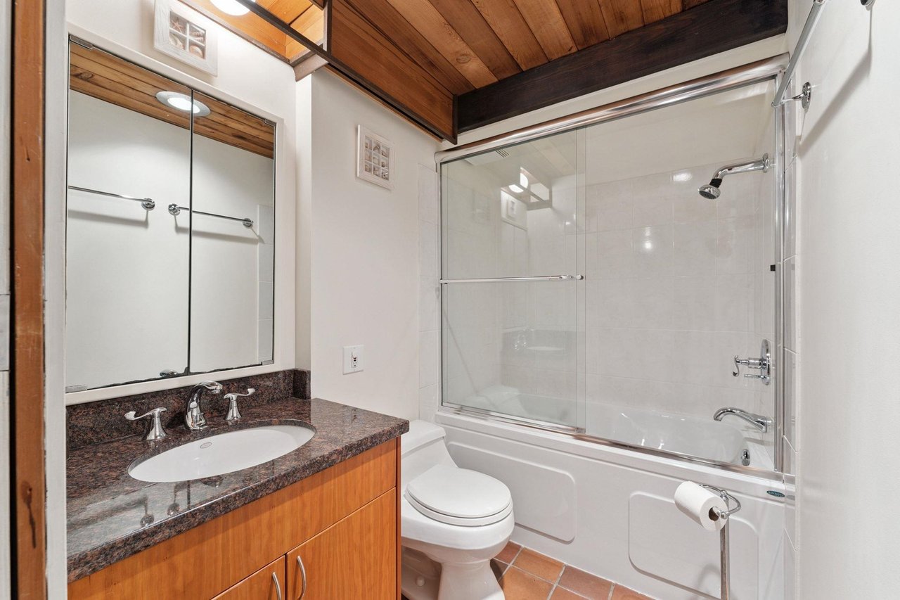 155 Highview Pl