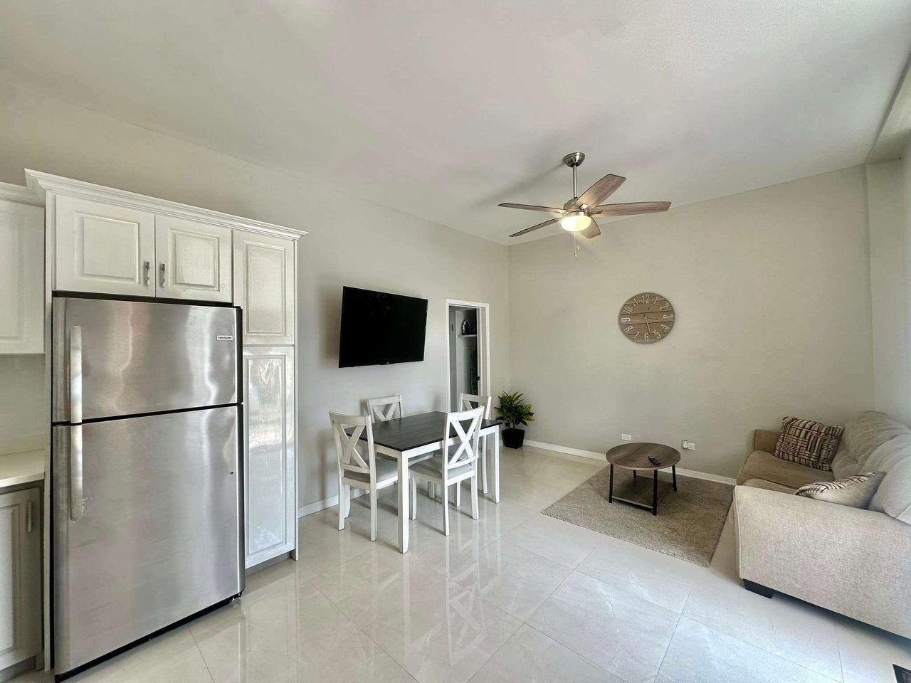 972 Hawks Nest 1 Bedroom Apartment 