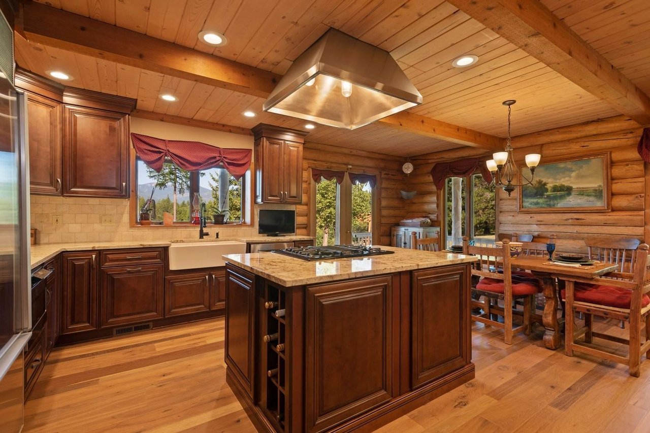 804 Hopkins Rd