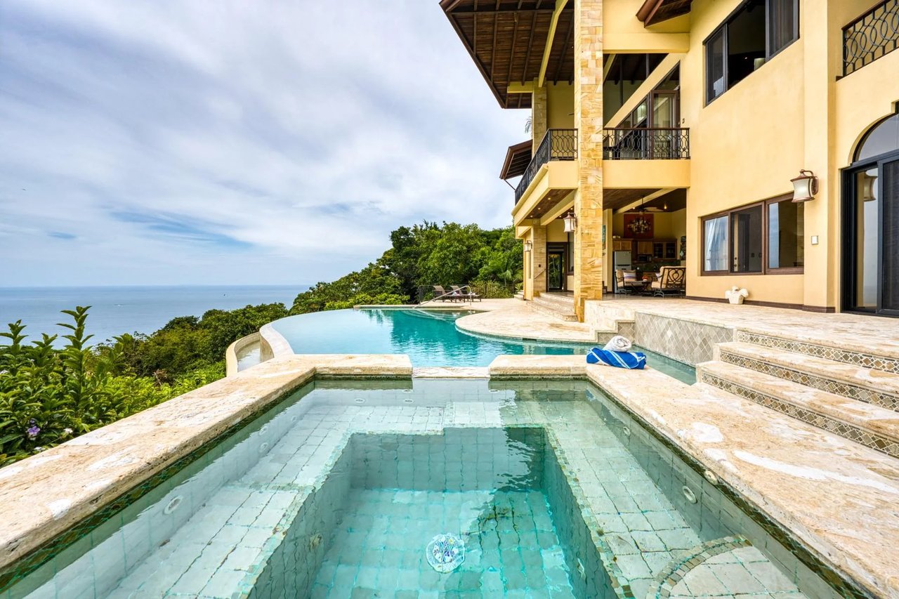 Luxury Ocean View Home, Dominical, Puntarenas