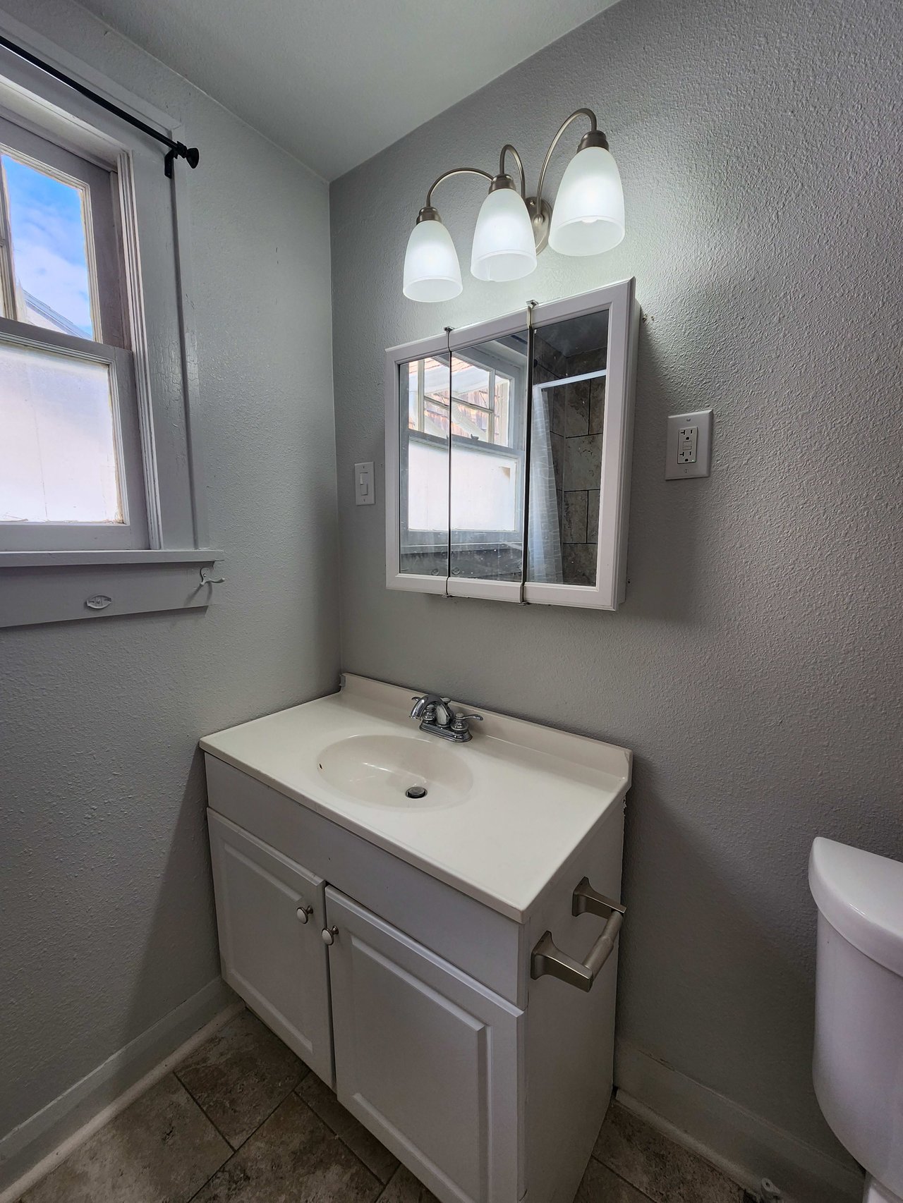 1721 North Beard Ave