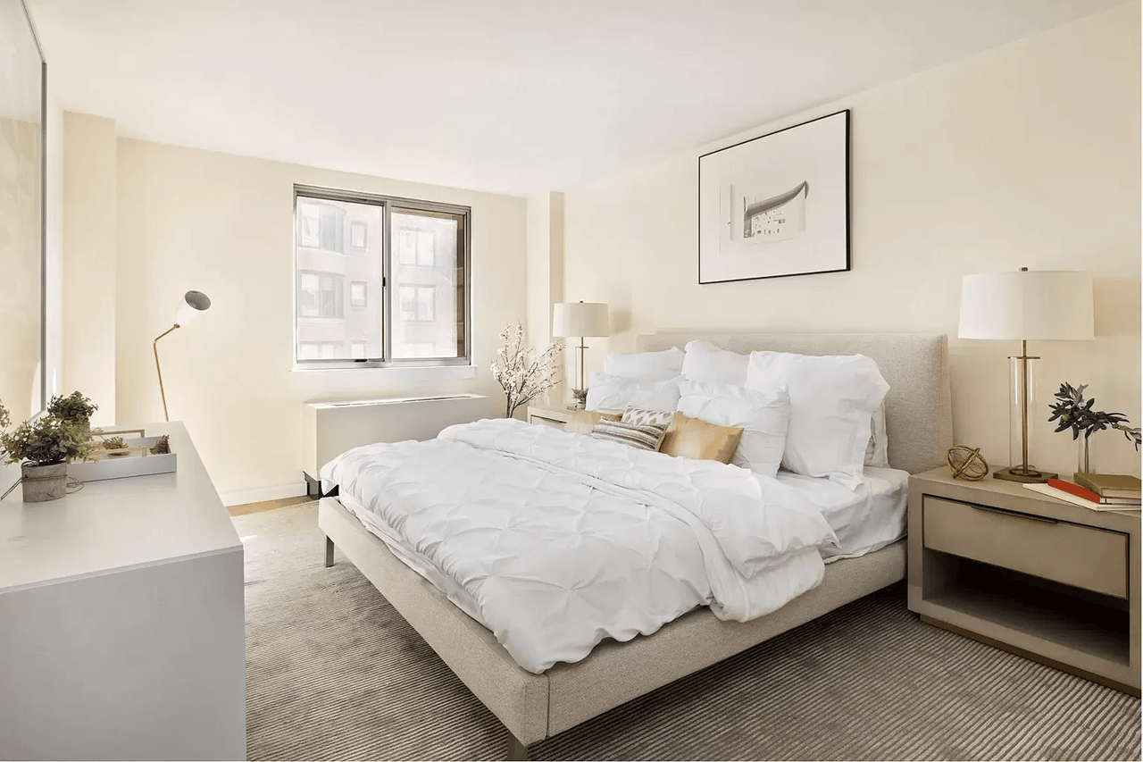 308 E 38th Street Unit: 14E