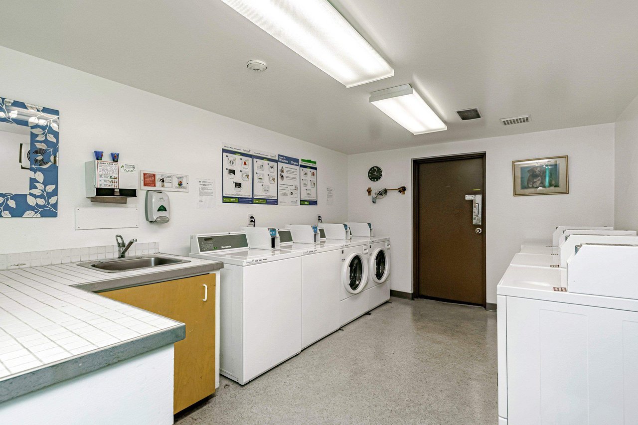 303-330 E 7th Avenue, Vancouver