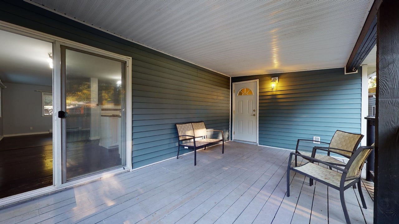 230-1830 Mamquam Rd