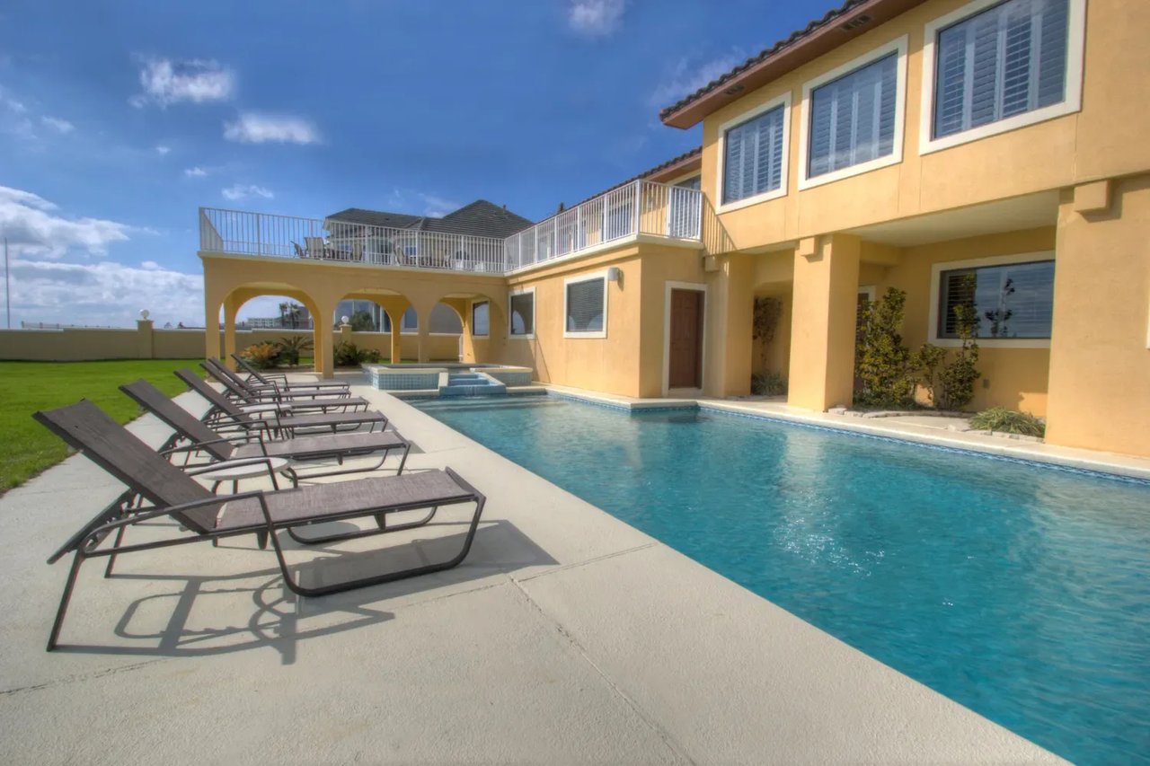 632 Gulf Shore Dr