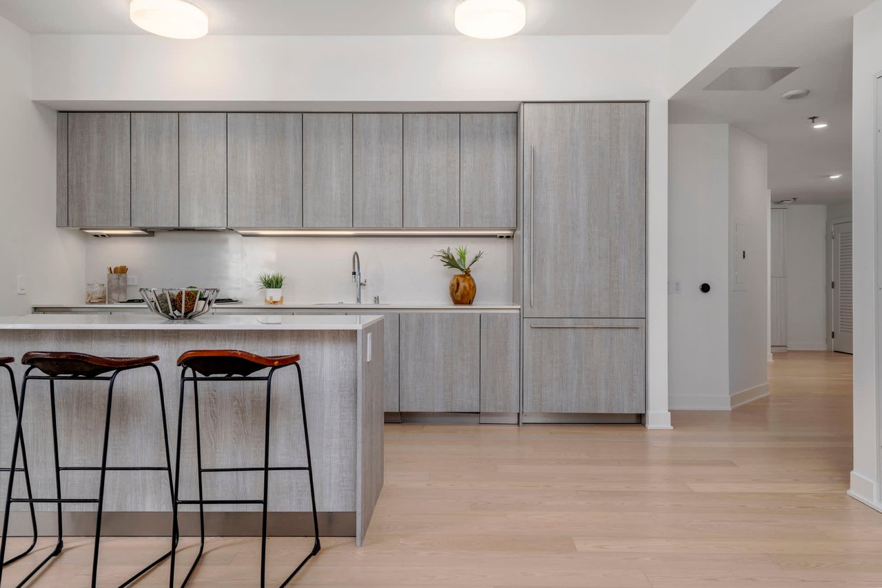 318 Main Street Unit: 2E