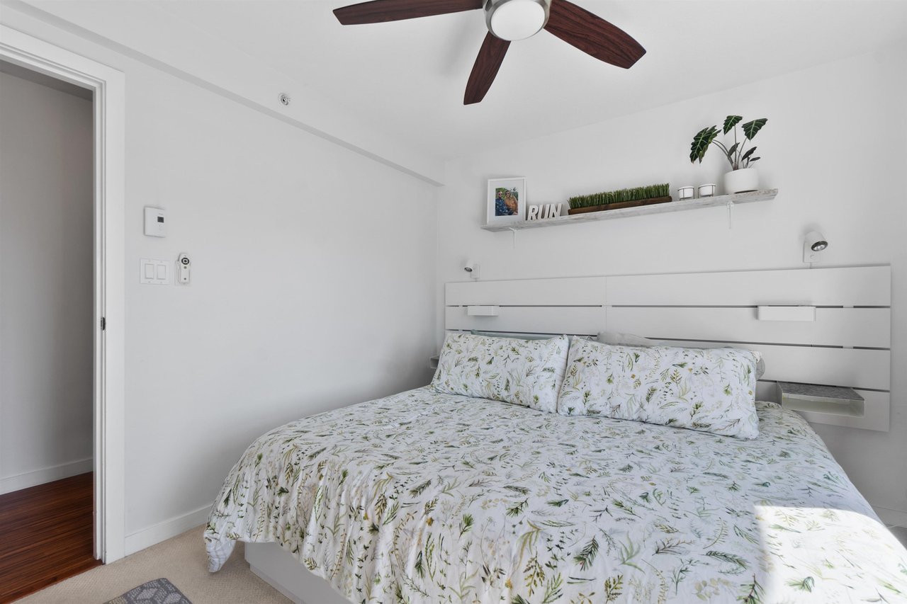 509-328 E 11th Ave