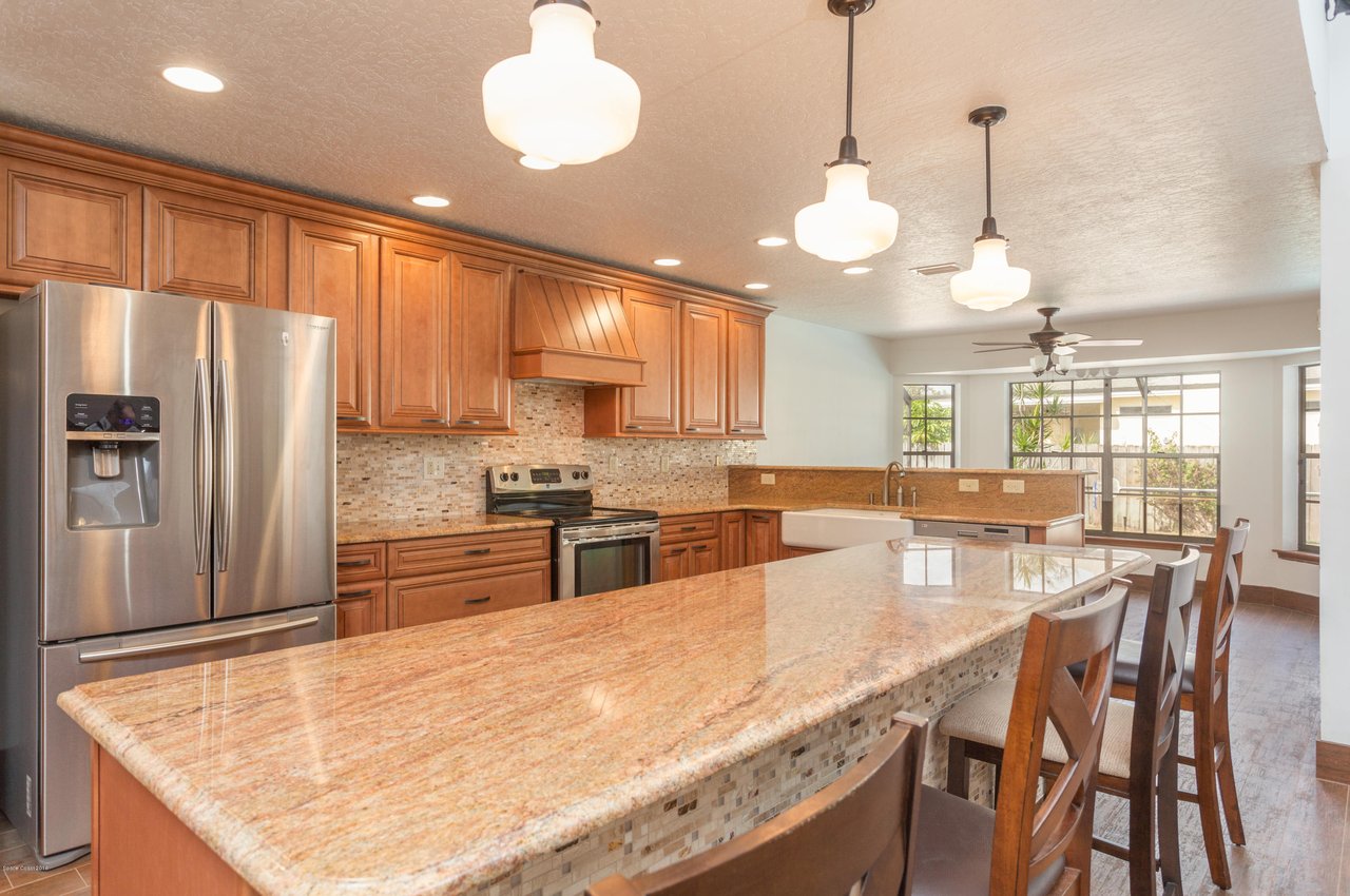 494 N River Oaks Dr
