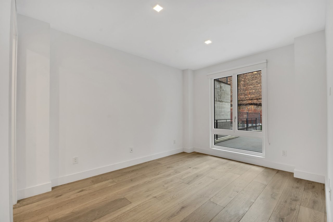 245 E 53rd Street, Unit 2
