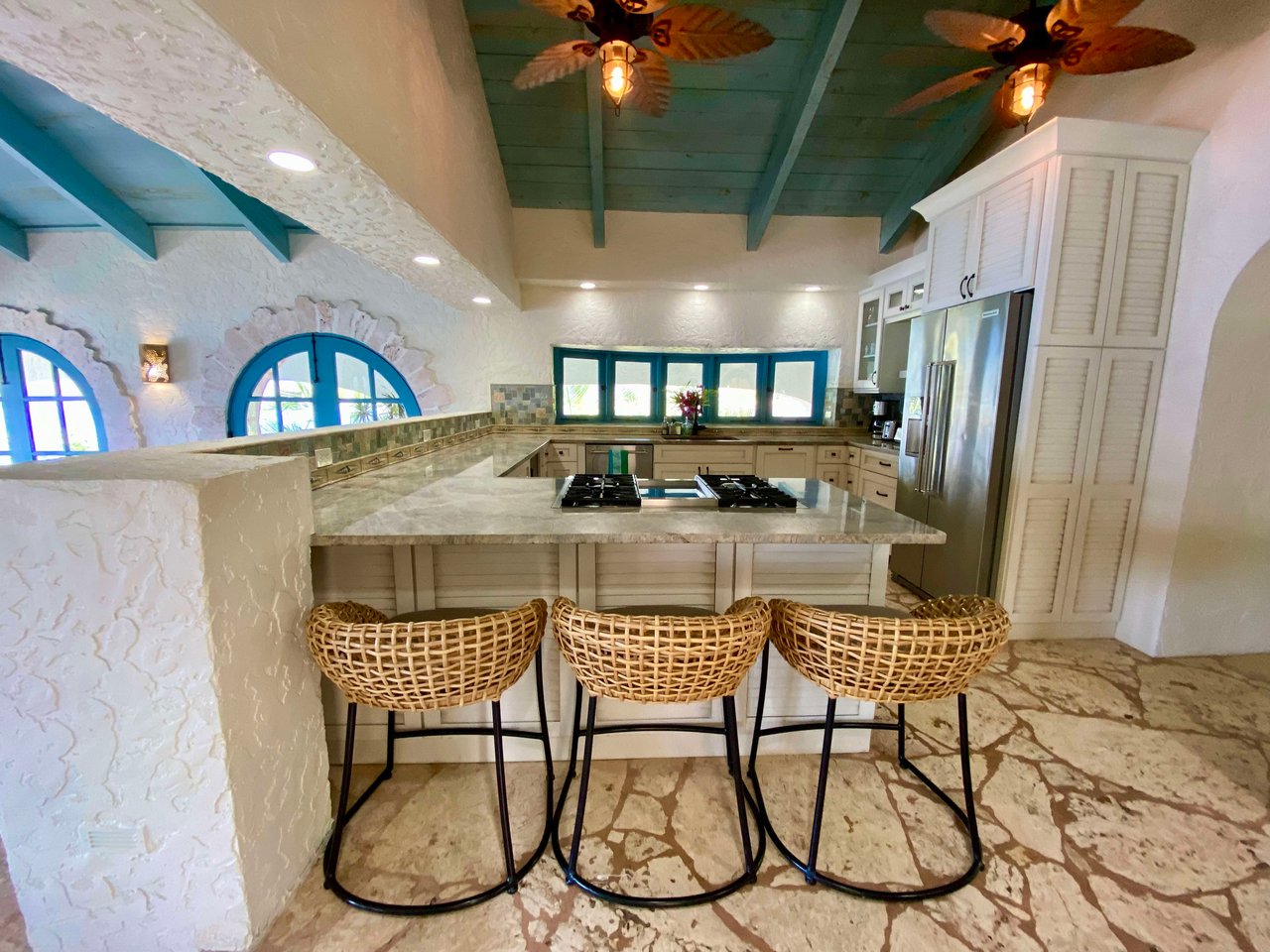 CLIFF HOUSE VILLA