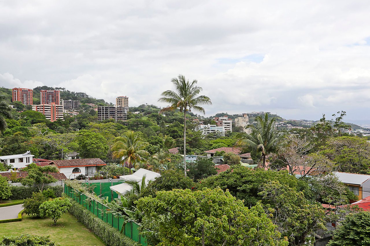 Panoramic View Furnished Condo, Escazu, San Jose