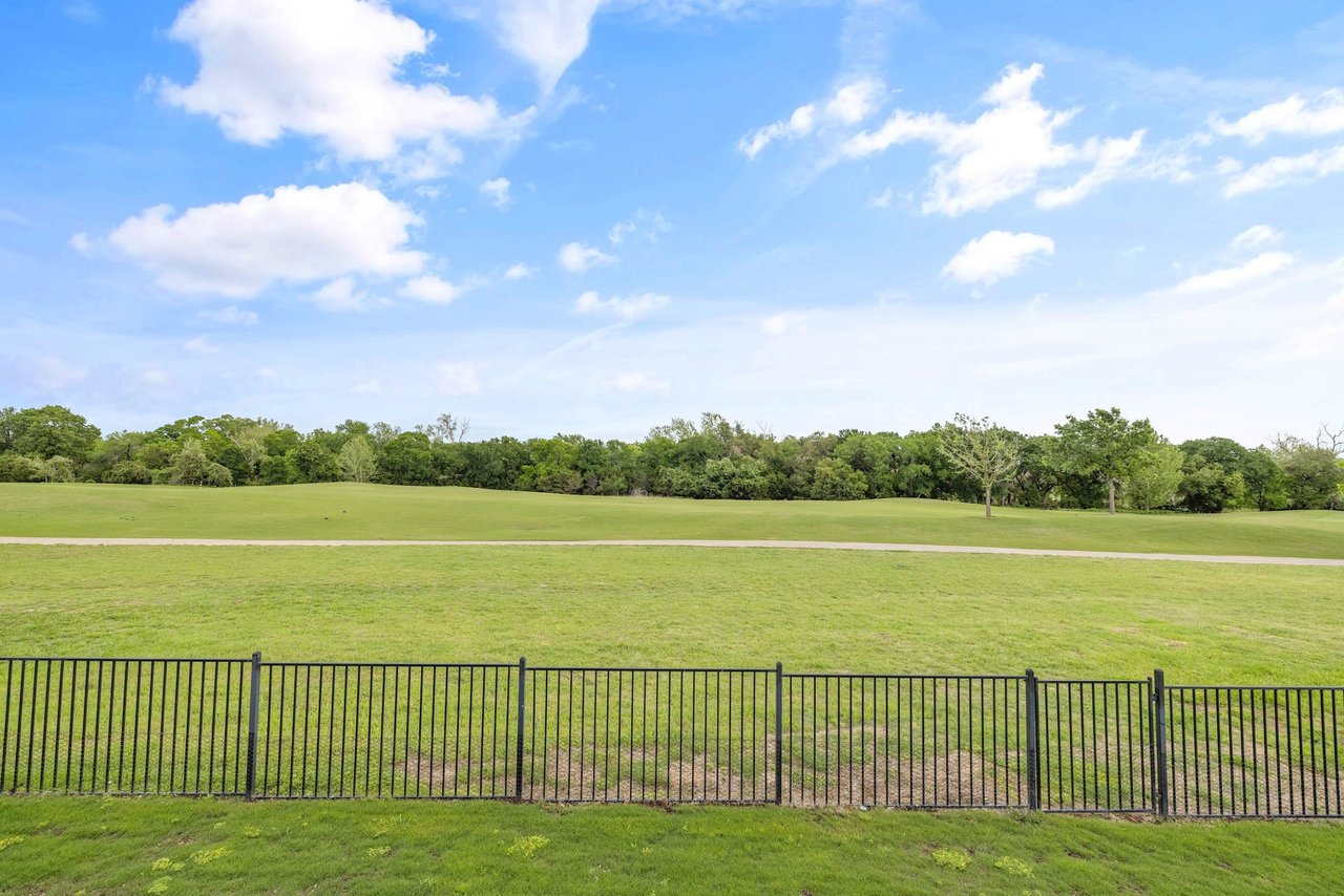 424 Star Mountain Ln, Georgetown, TX 78633