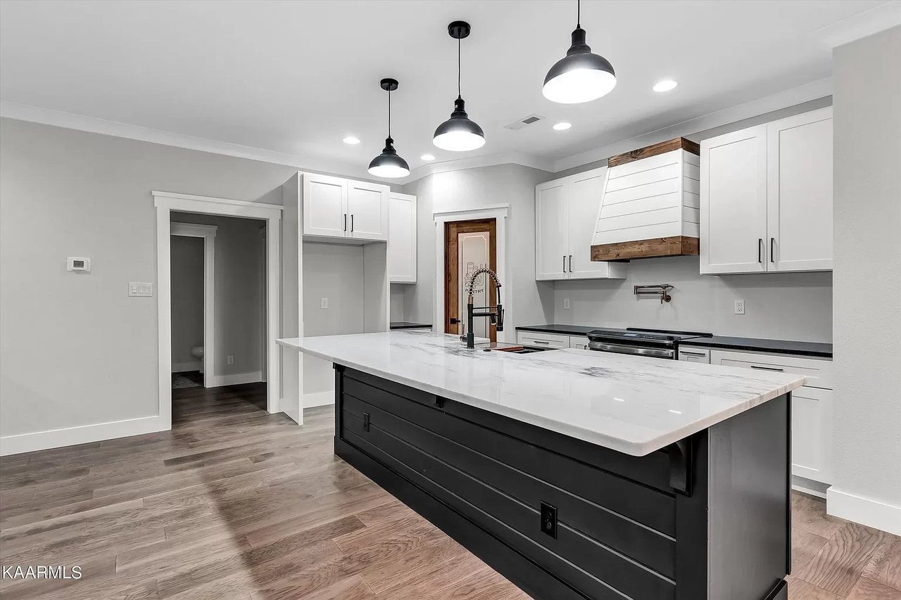 2331 Tuckaleechee Pike