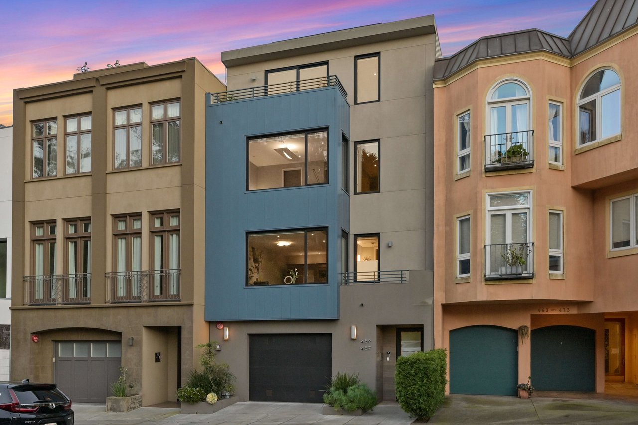 457 Buena Vista East
