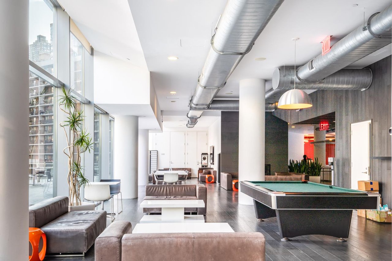 550 West 54th Street, Apt 25X