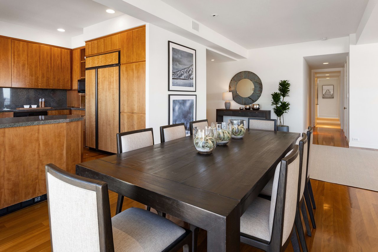 Showcase North Bay View Apartment
