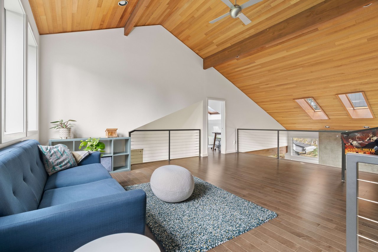 Northwest Contemporary Modern Lake Oswego - Now Available 