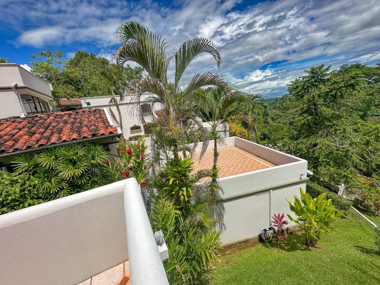 Secure Gated Villa Community, Ojochal, Puntarenas