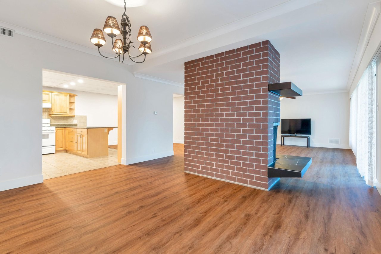 1904 Bowman Ave