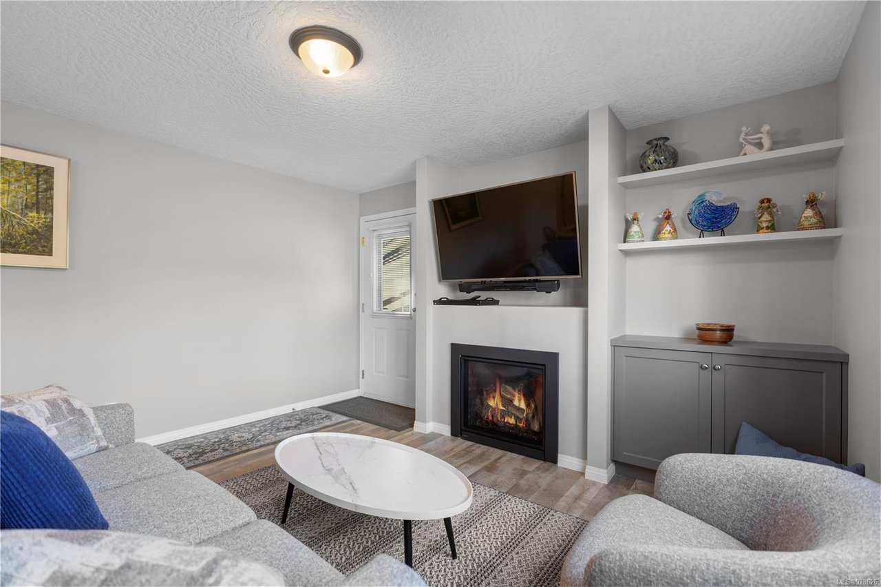 3278 Walfred Pl, Langford