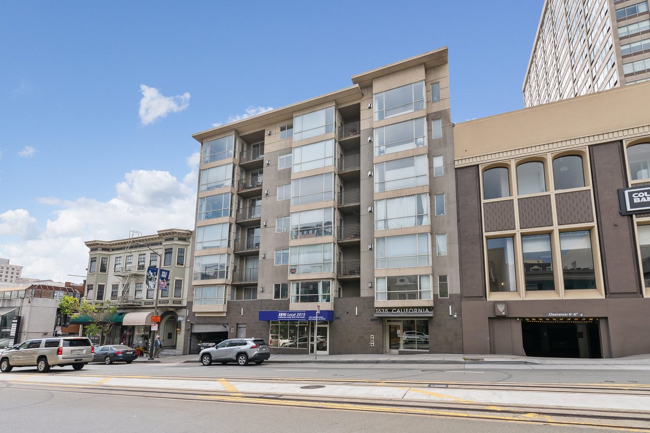 Modern Condominium in Nob Hill