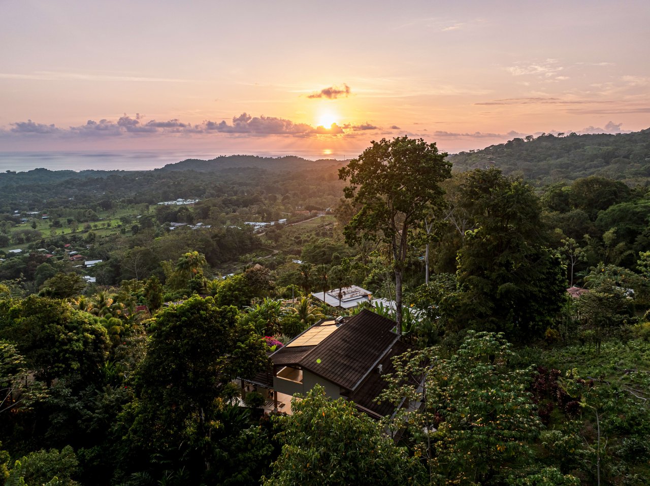 CASA BELLA JAW DROPPING SUNSET VIEWS