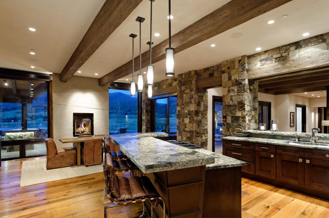 Ultimate in Style and Convenience in Aspen 