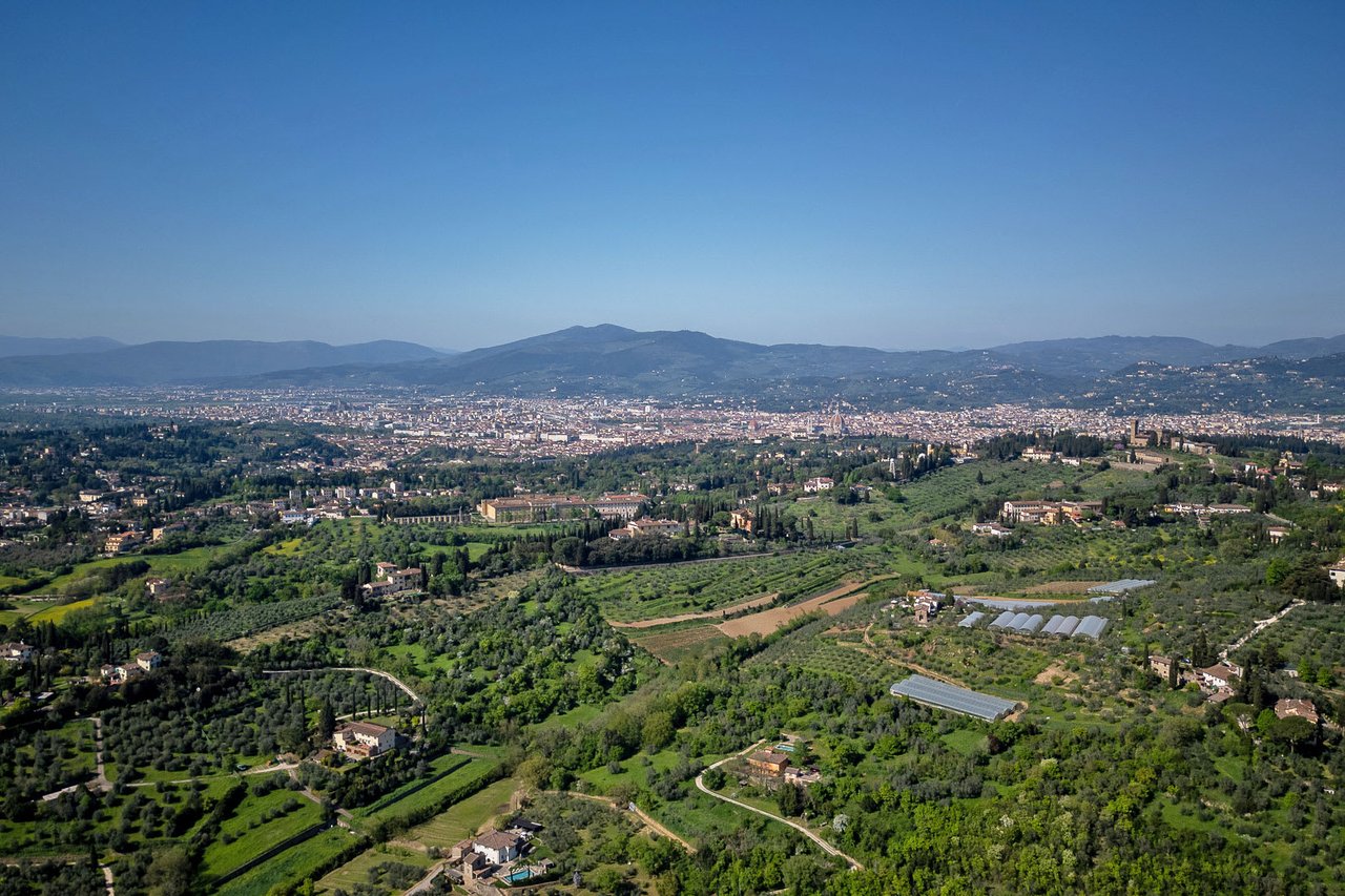 The Florentine Lady “Elegant property located near the center of Florence”