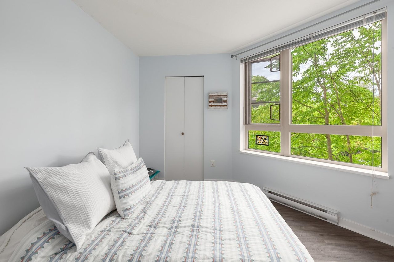 301-701 Klahanie Drive, Port Moody