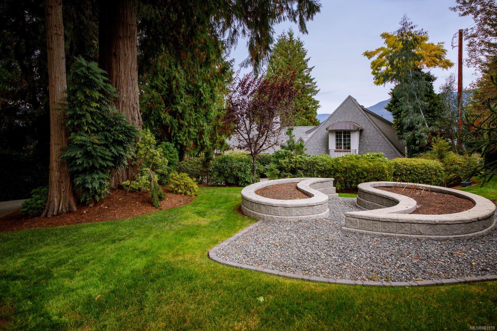4349 Kingscote Rd, Cobble Hill