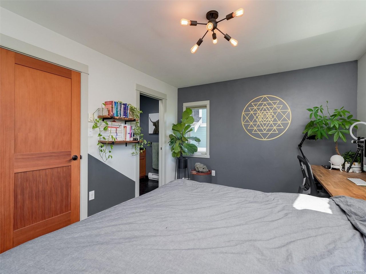 282 Burnside Rd, Victoria