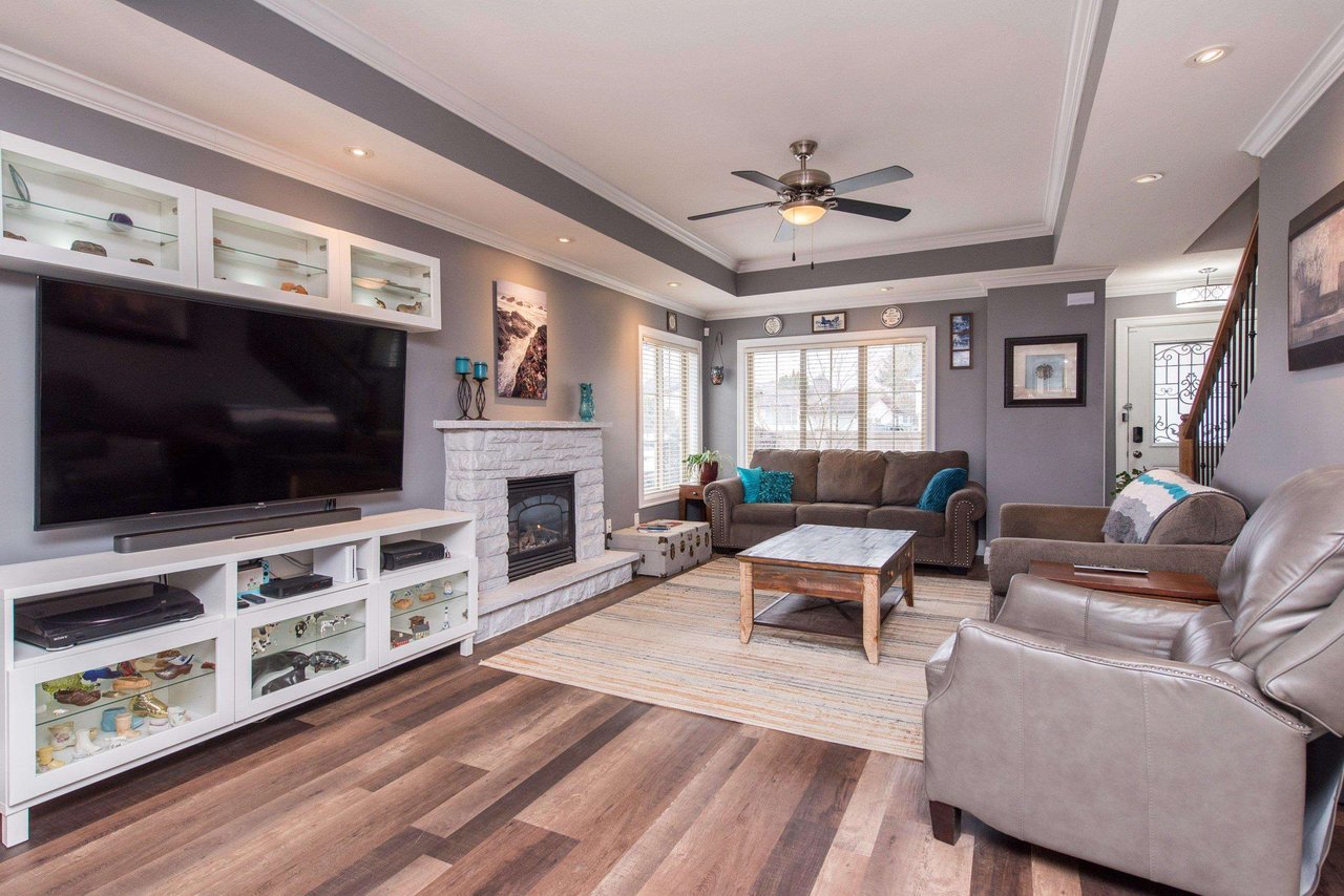 42-6450 Blackwood Ln