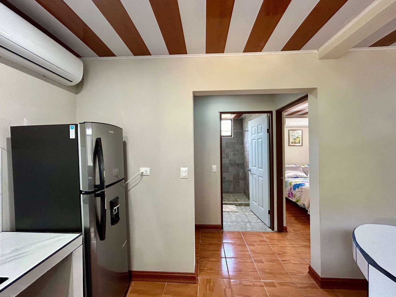 8-Unit Apartment in Bahía, Walking distance to the Beach