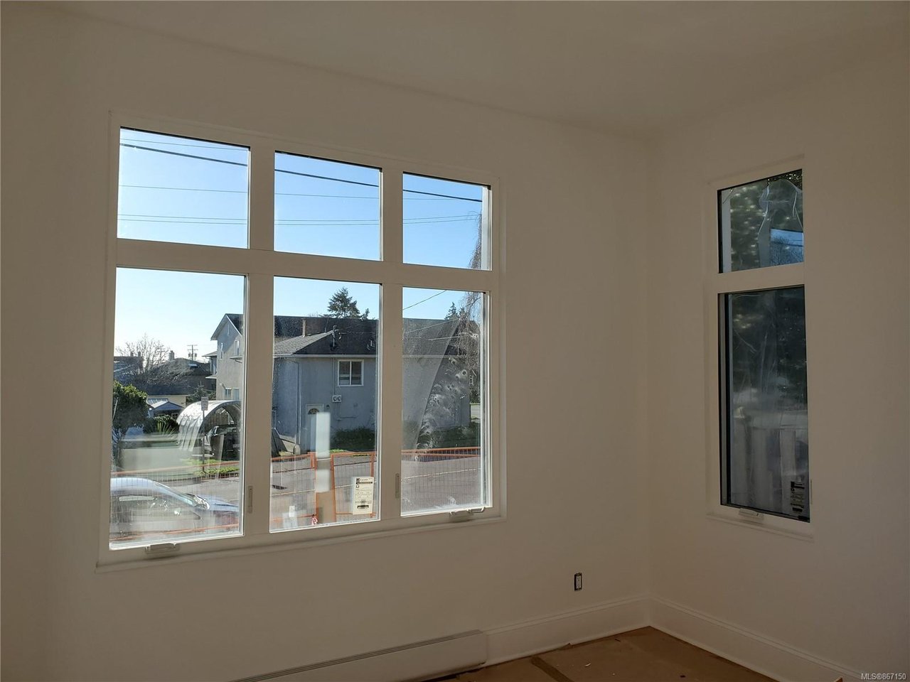 34-230 Wilson St
