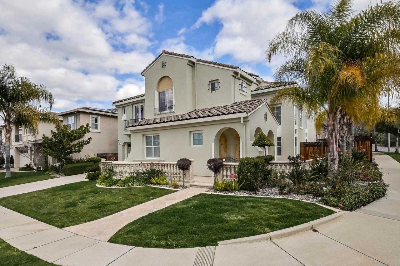 4686 Batten WAY
