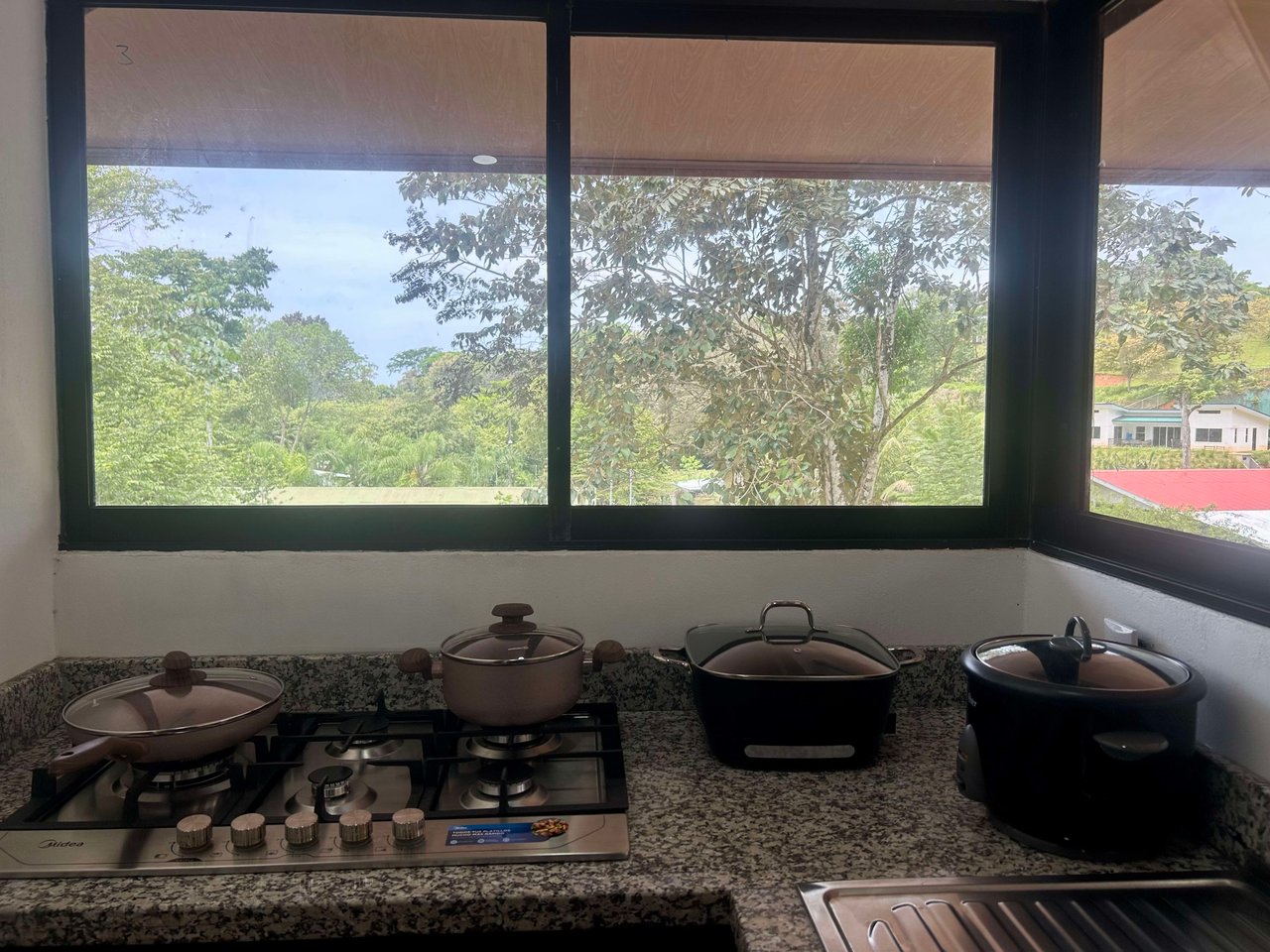 Ojochal Breezes, 2 Bed, 1 Bath With Room To Expand