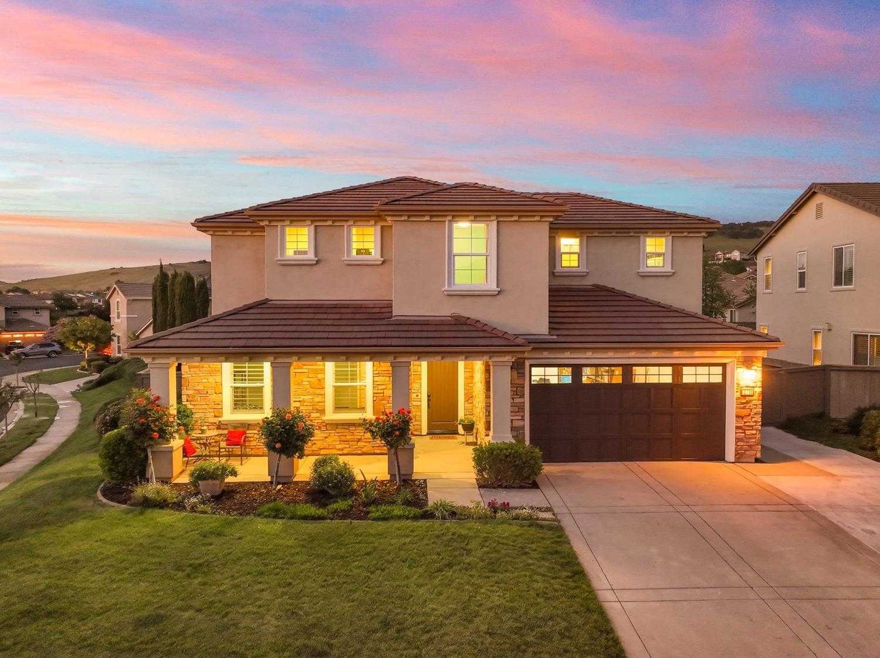 2711 Dana Loop