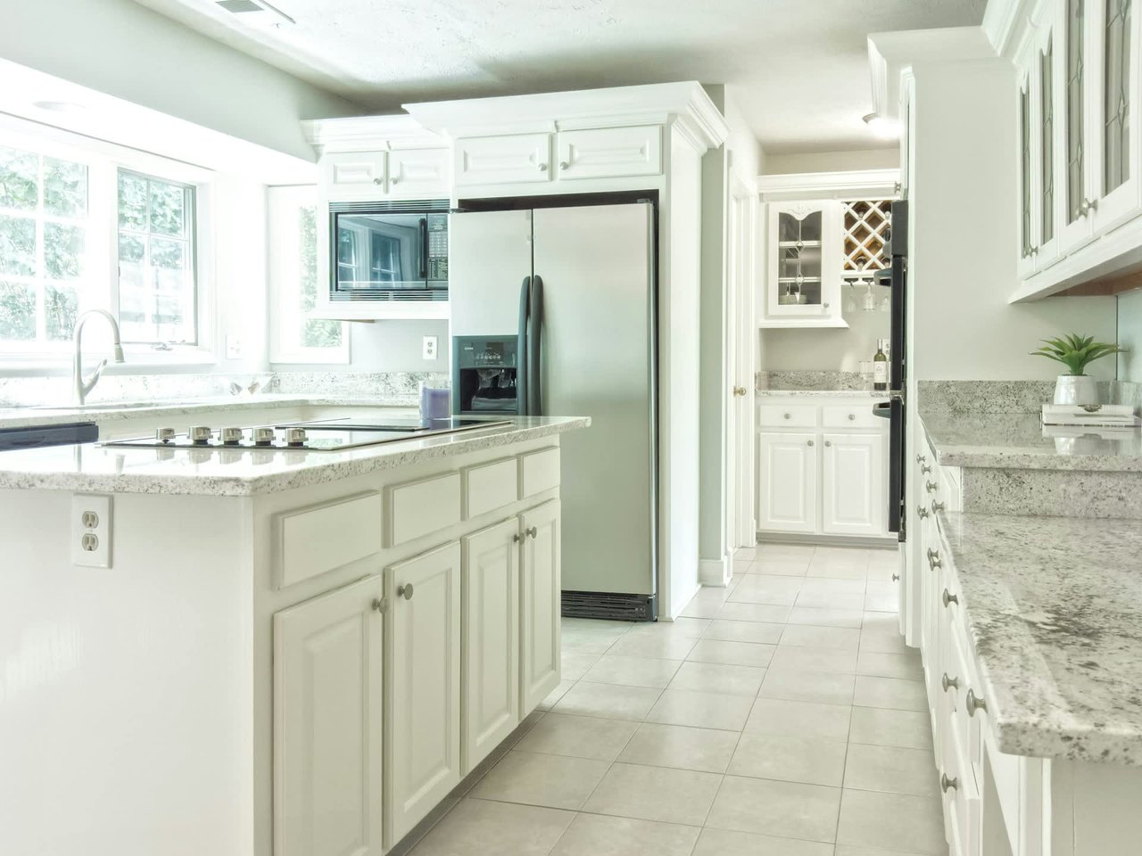 How to Stage Your Home to Attract Buyers in Tomball and Klein