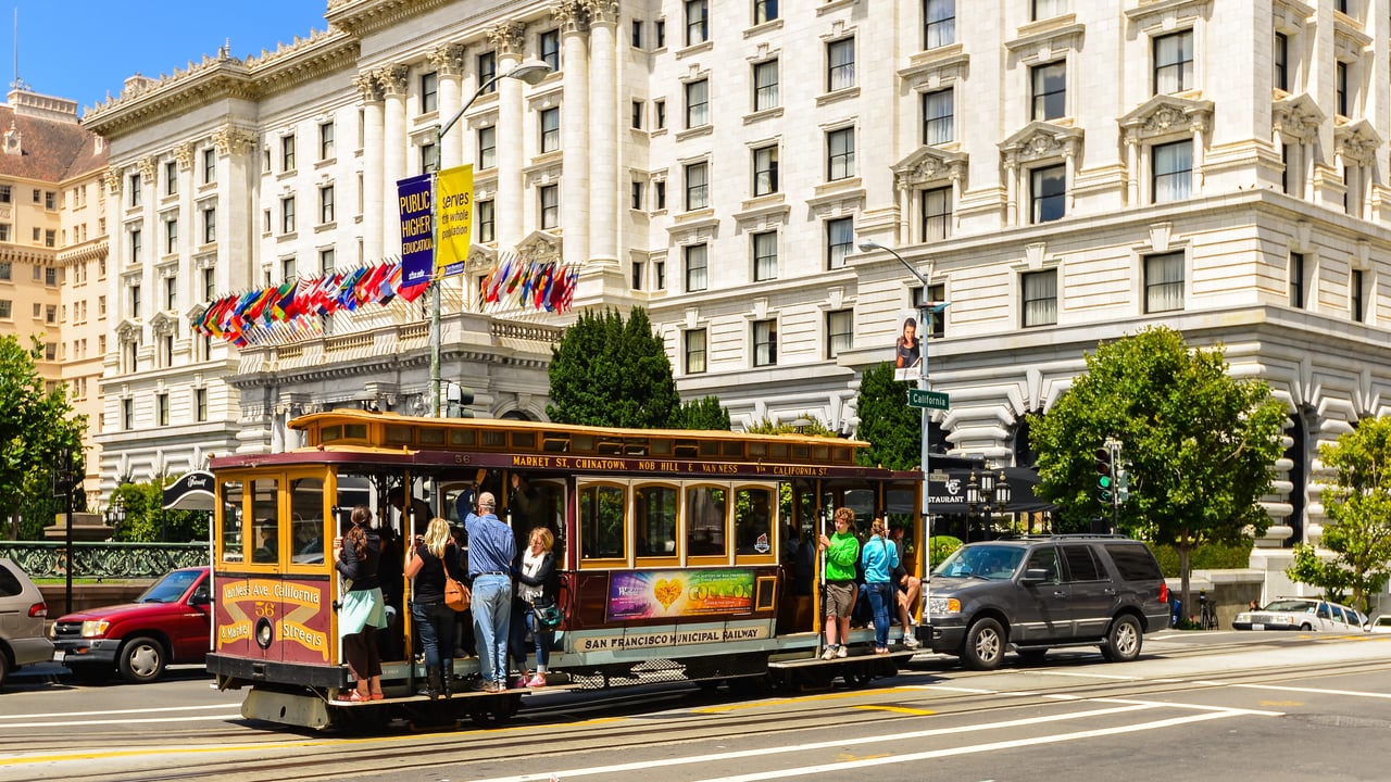 Elegance and Iconic Views on Nob Hill