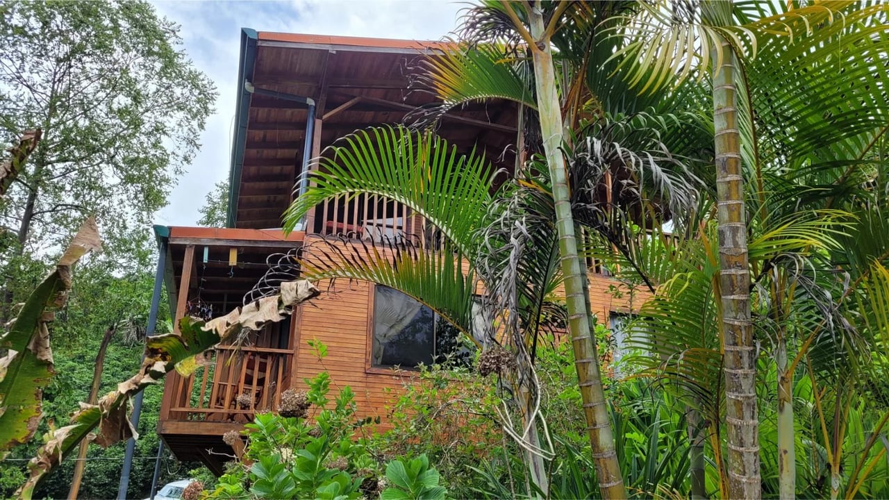 Mountain Retreat with Guest Cabin, Perez Zeledon, San Jose