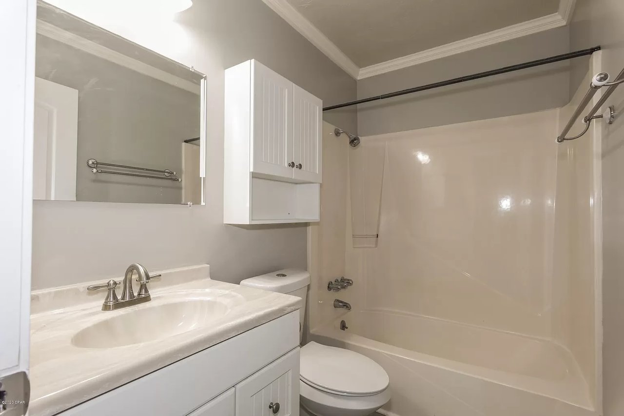 1025 W 19th Street Unit 15D