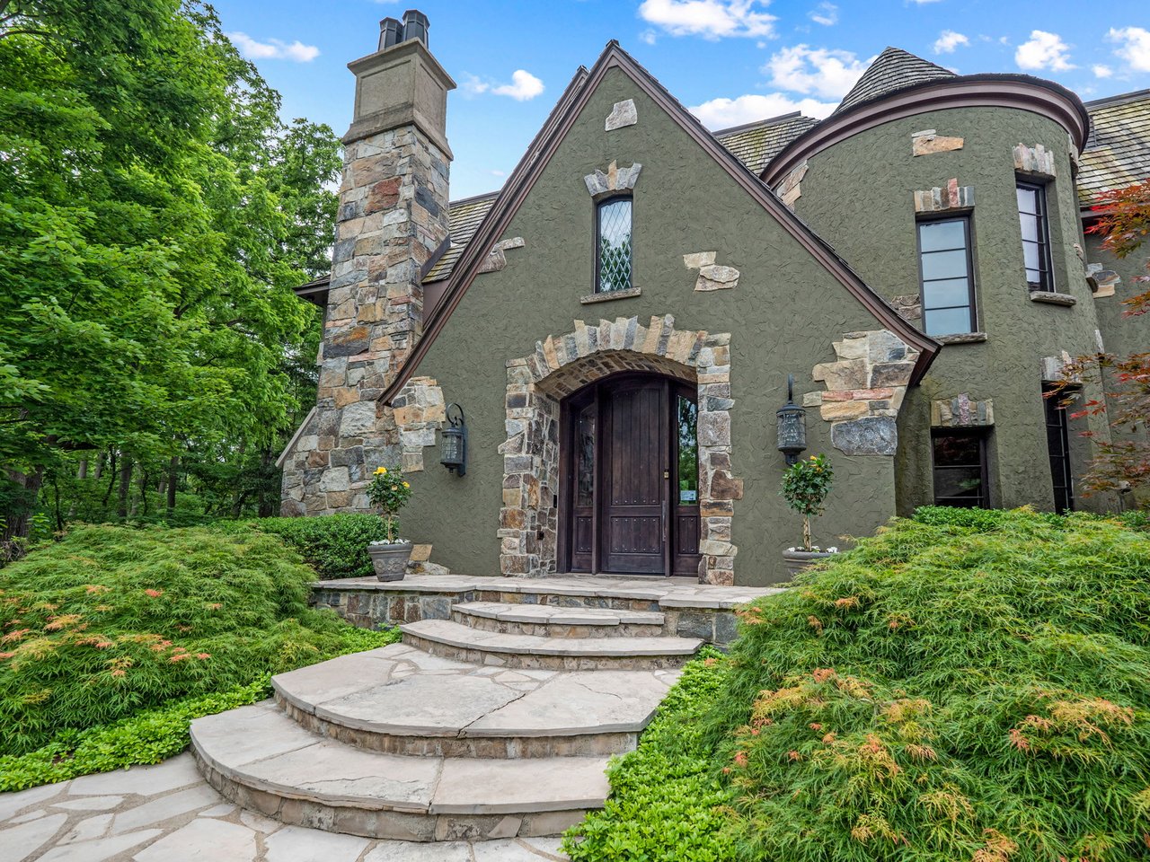 26565 Scenic Drive