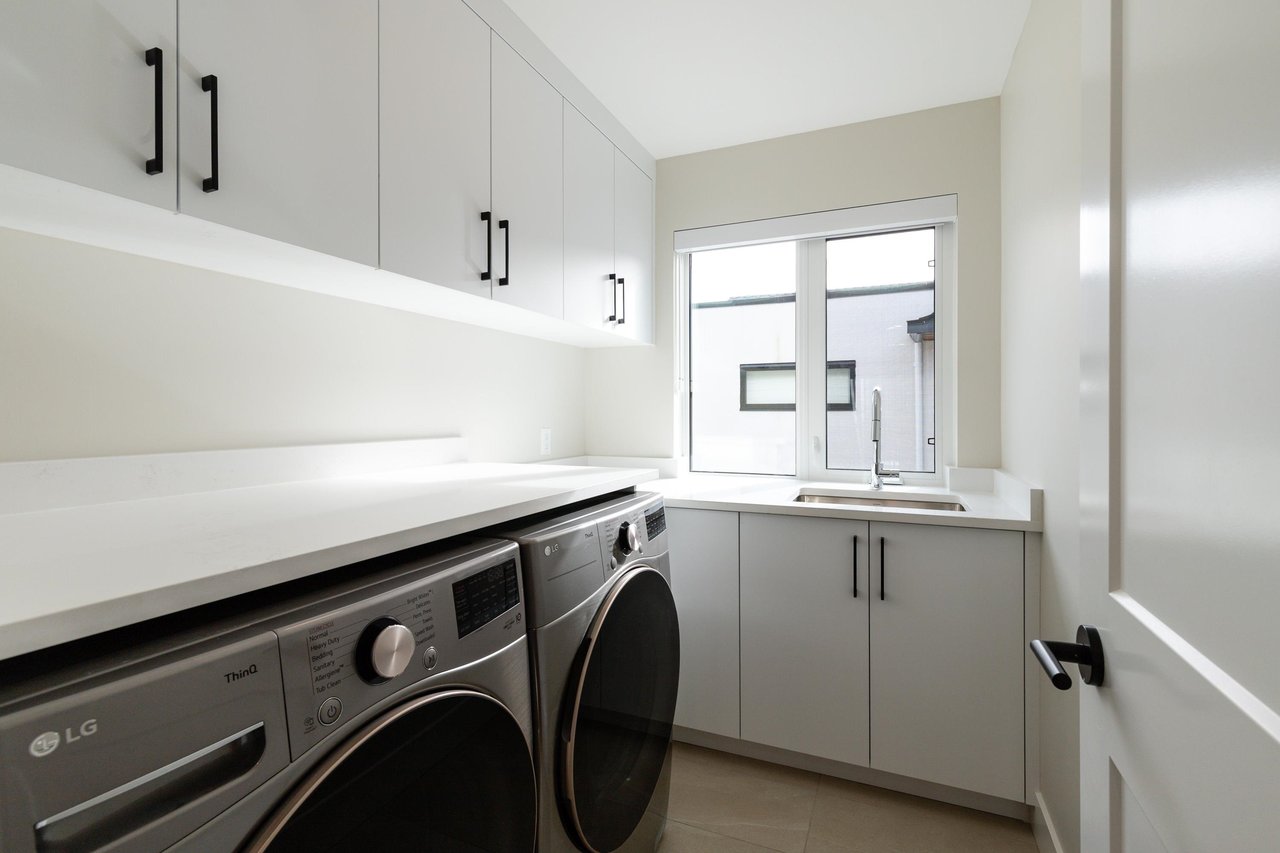 13-3385 Mamquam Rd