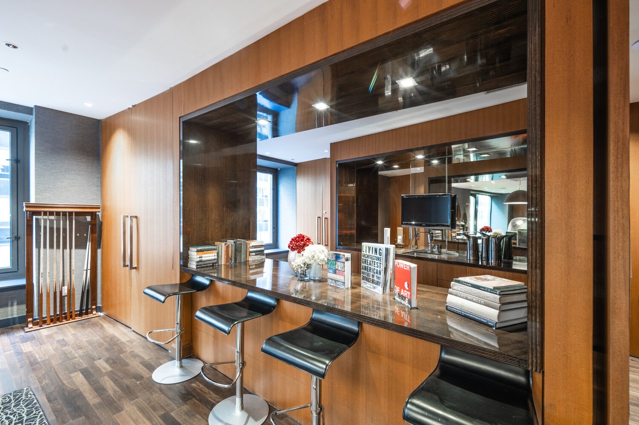 75 Wall Street, Apt 33Q