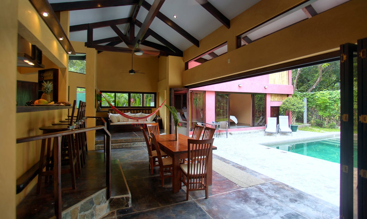 Pool Home Near Surf Break, Santa Teresa, Puntarenas