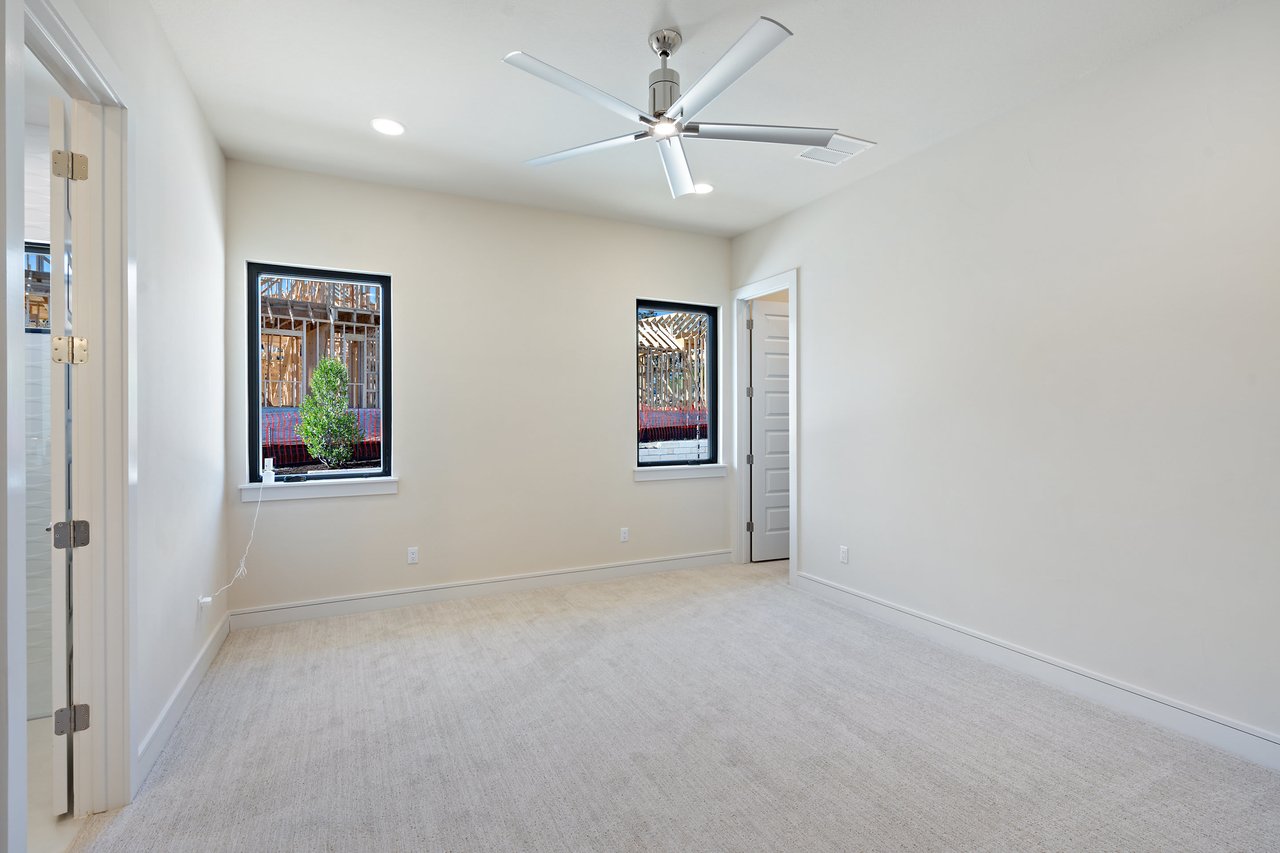 Bee Caves Single Story with Air Conditioned 2nd 2-Car Garage/ADU