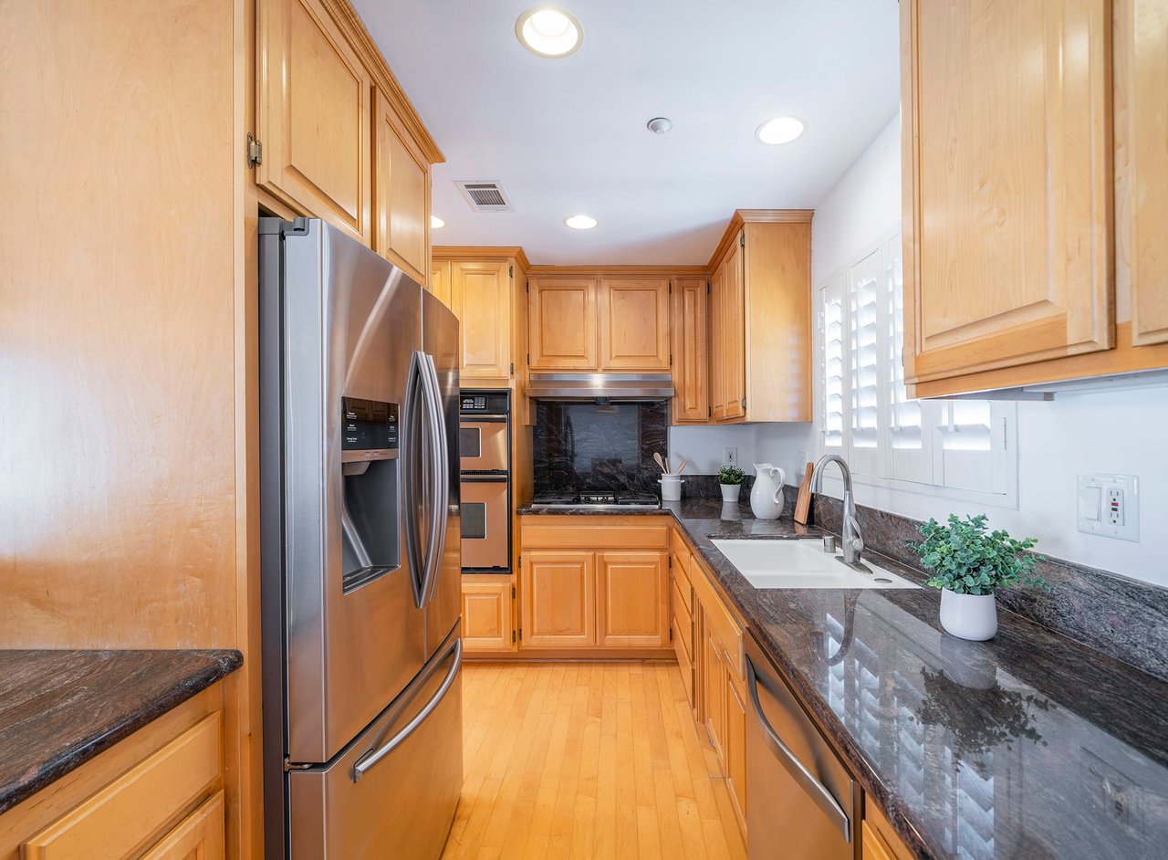 2512 Vanderbilt Lane, #C