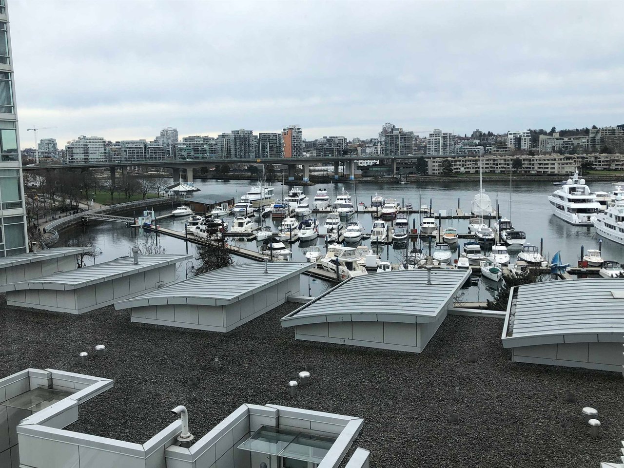 703-1199 Marinaside Cres