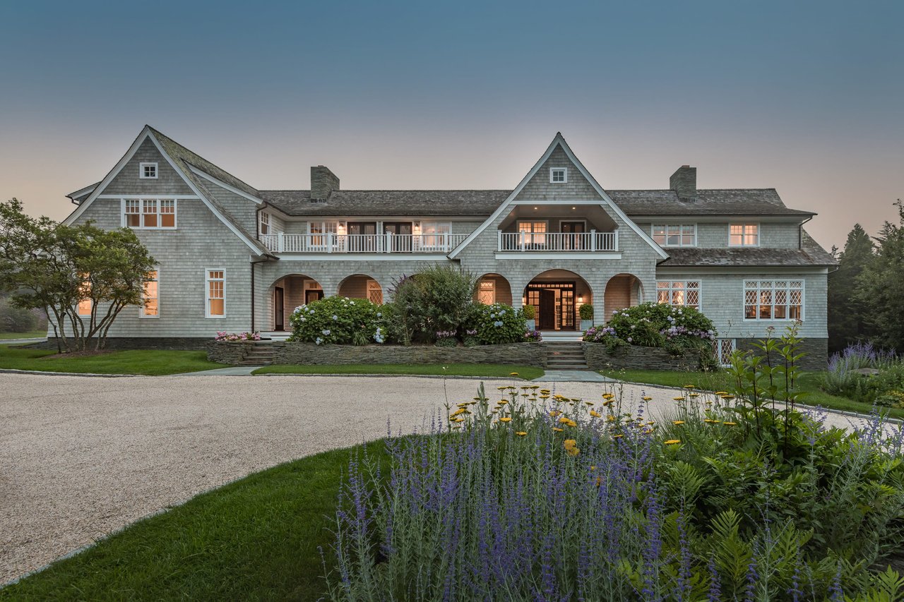 Classic Hamptons Estate 400 Yards from Two Mile Hollow Beach