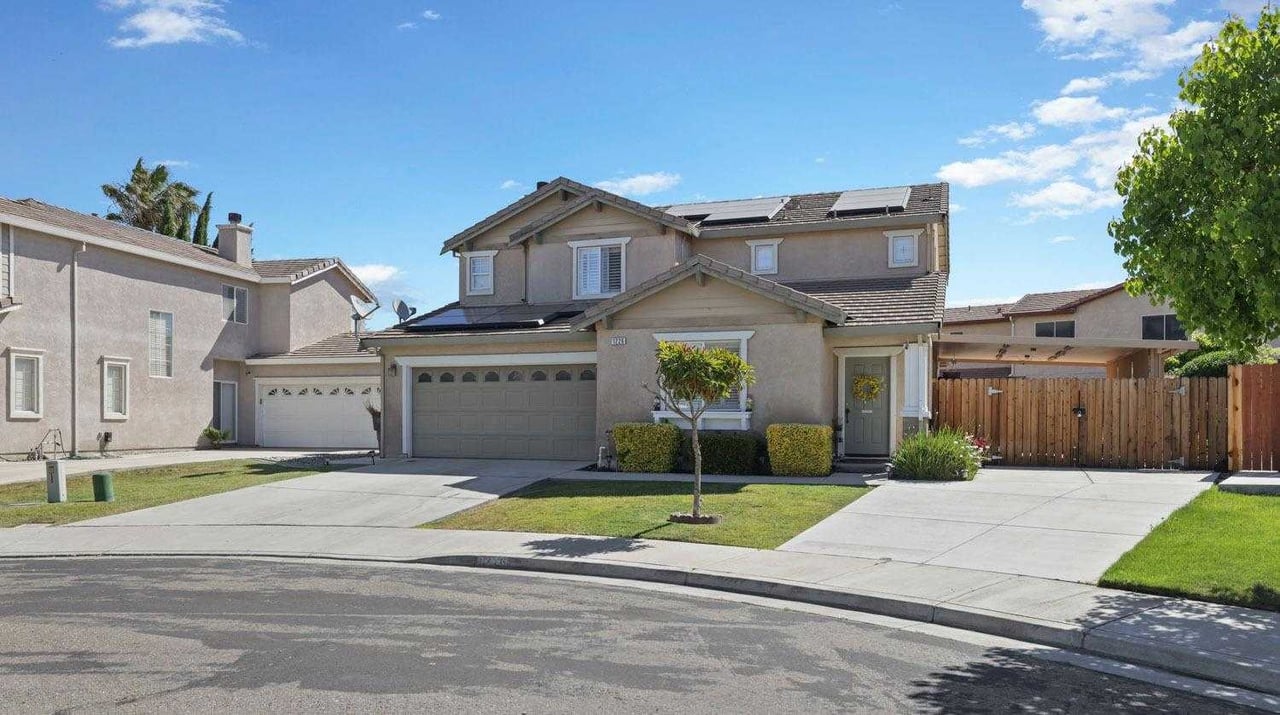 1226 Crossroads Court